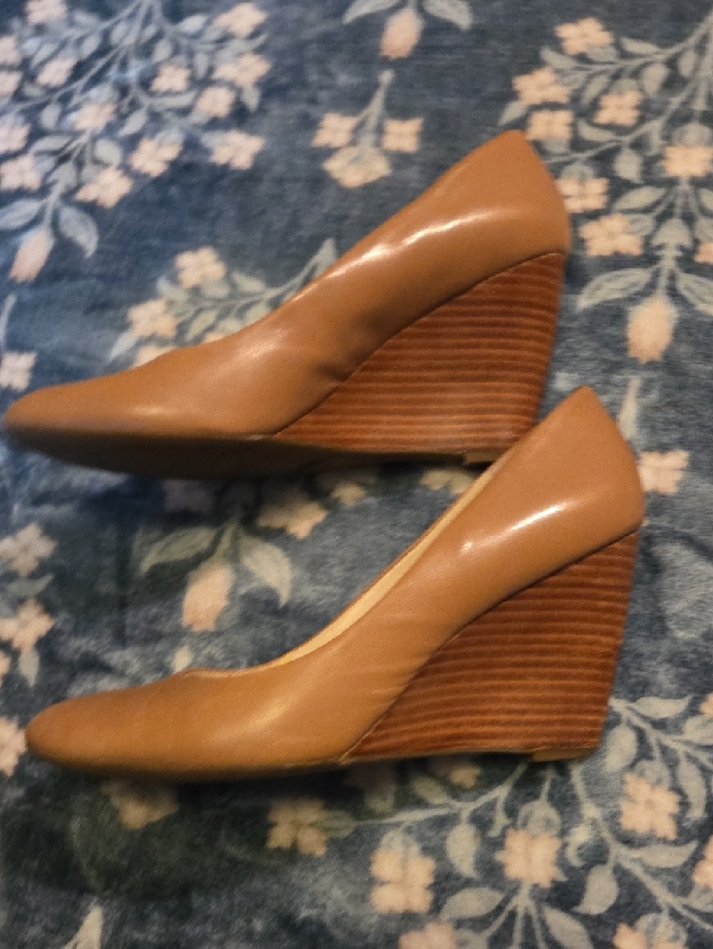 Nude Wedge Heels - Picture 6 of 8